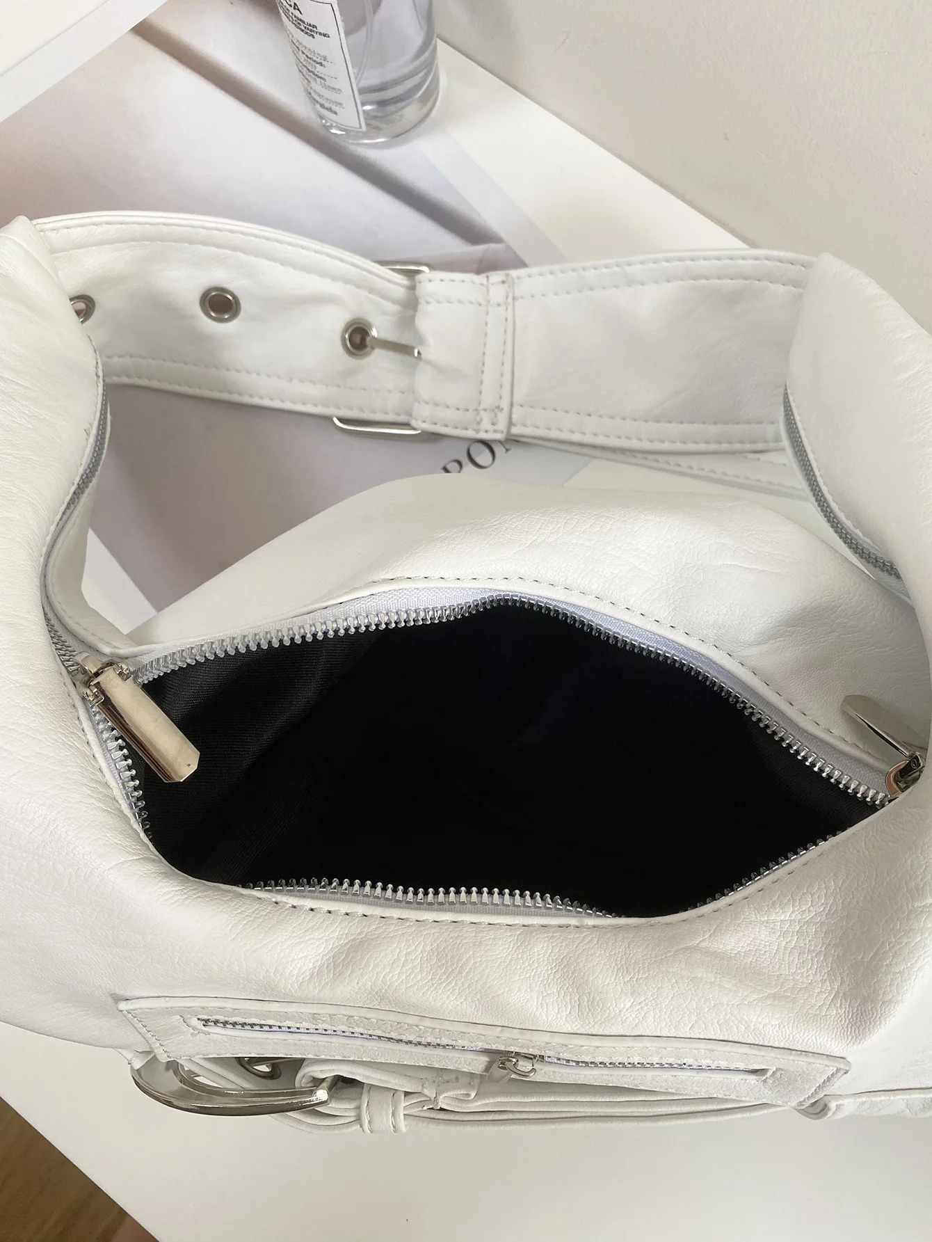 Belt buckle Multiple Pockets shoulder bags Belt buckle Multiple Pockets shoulder bags