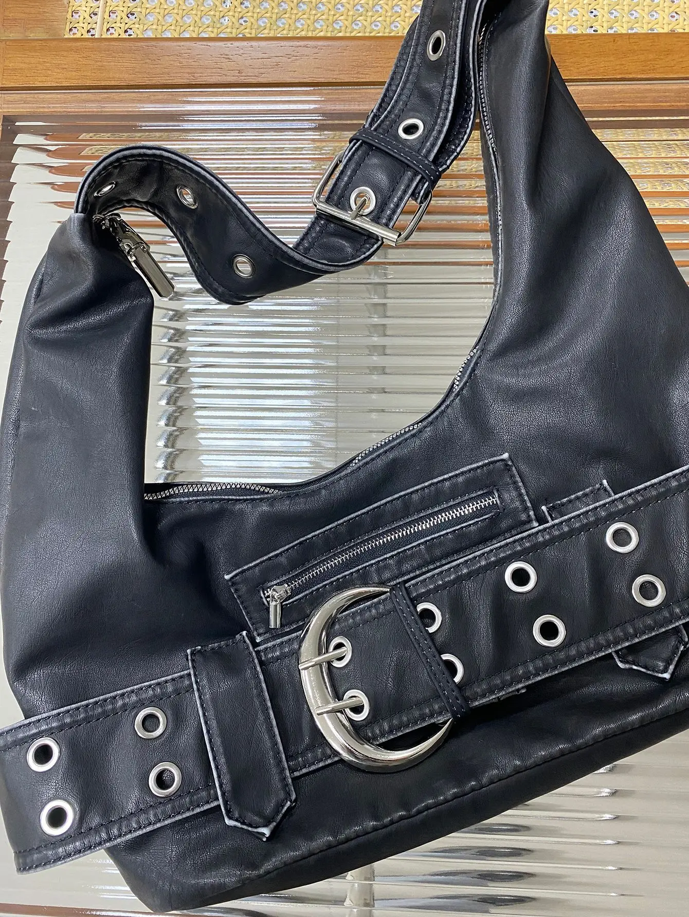 Belt buckle Multiple Pockets shoulder bags Belt buckle Multiple Pockets shoulder bags