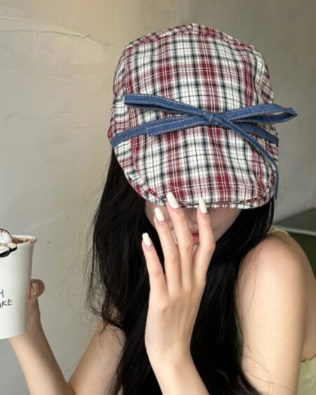 Bow Strap Berets