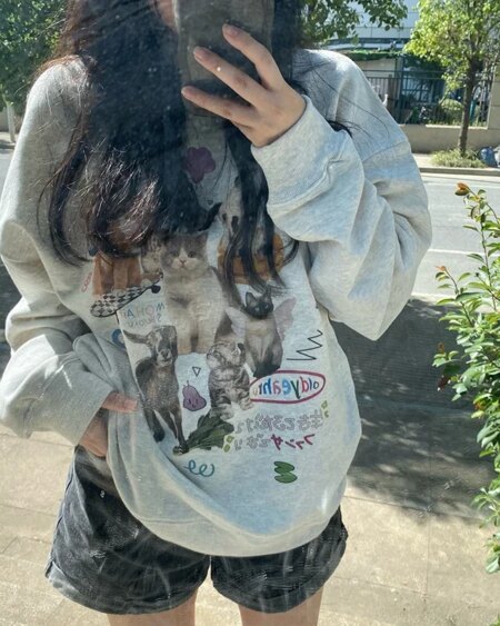 Milk Cat Printed Sweatshirt