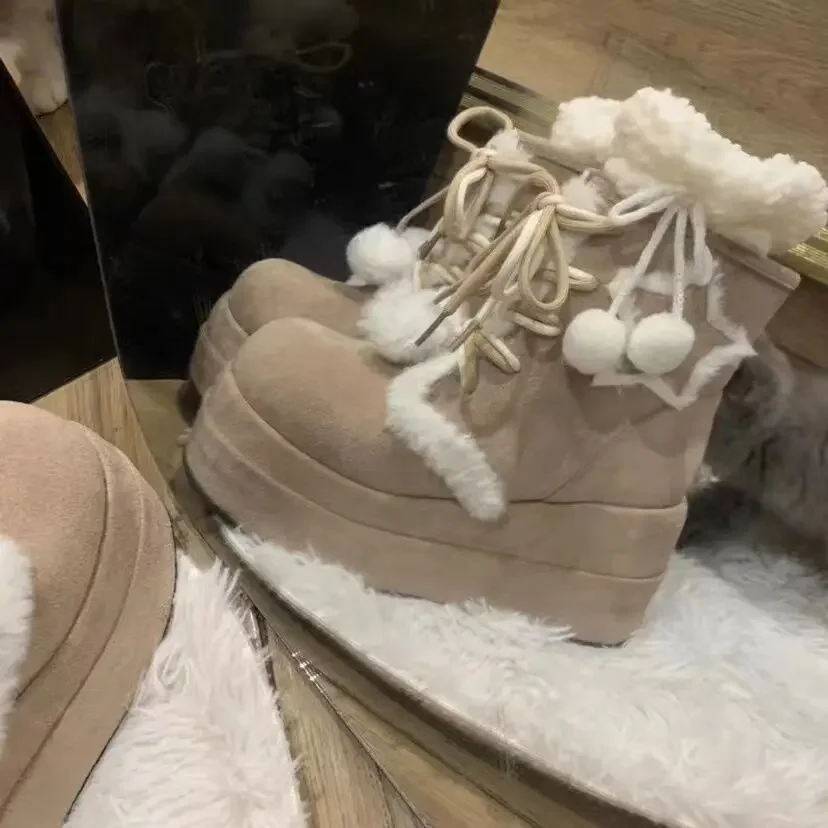 Round Toe Plush Fleece Boots