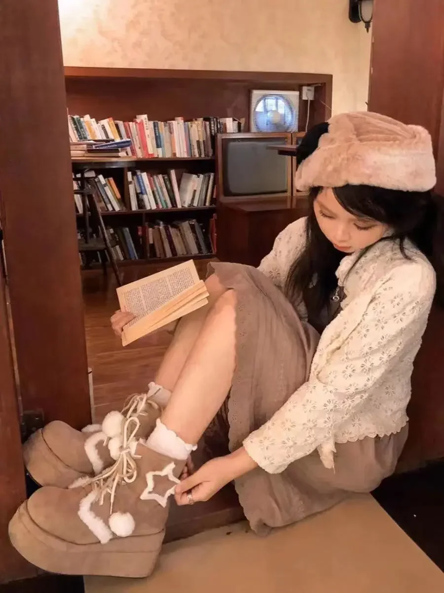 Round Toe Plush Fleece Boots