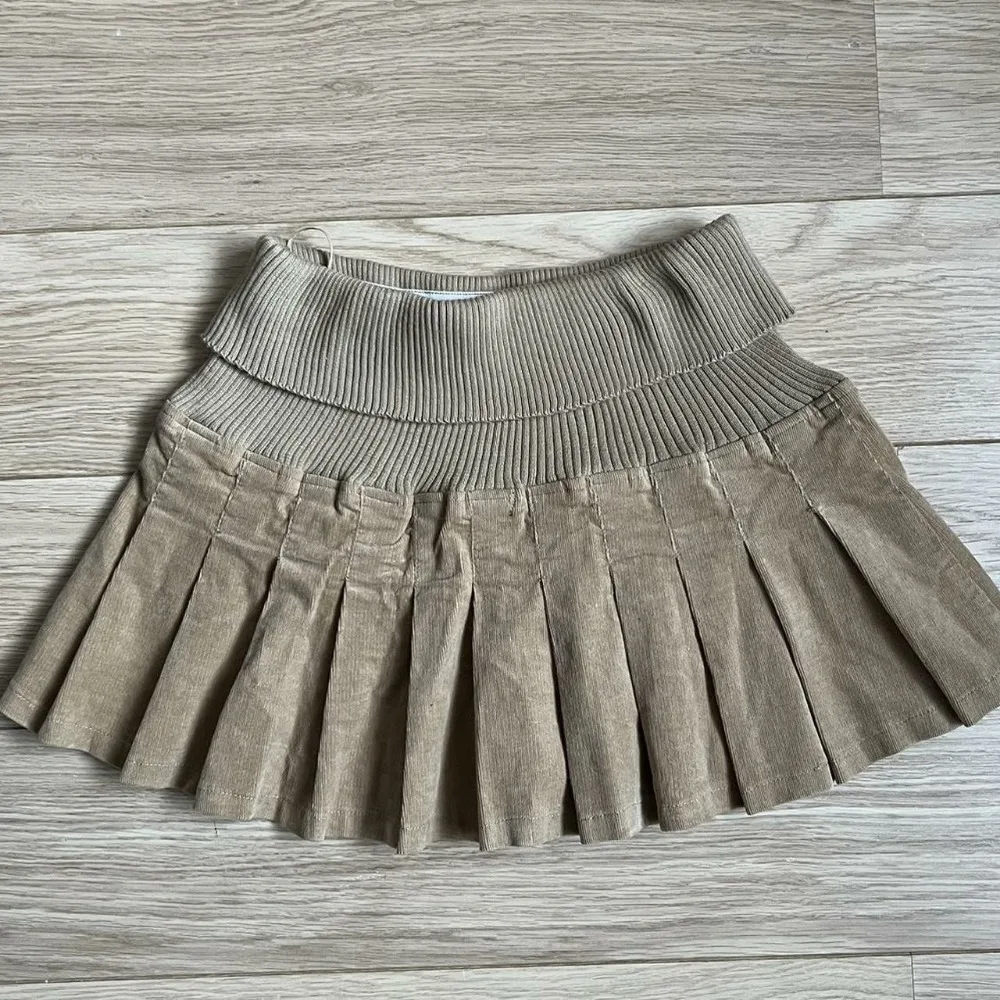 Y2K Ribbed Stretchy Waistband Mini Skirt