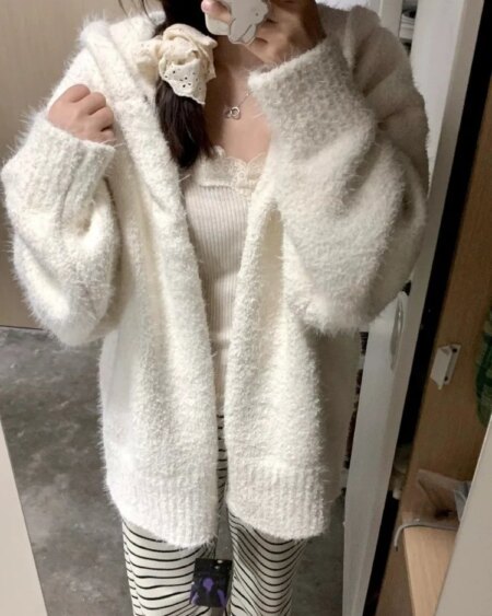 Casual White Knitted Cardigan