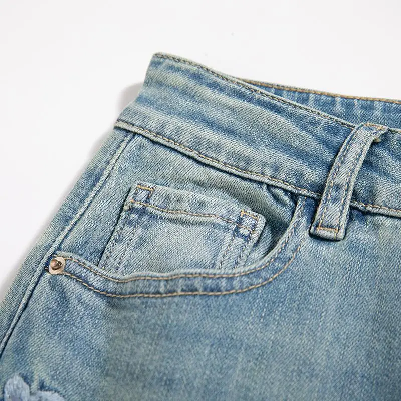 Loose flower Embroidery Jean