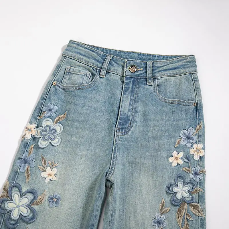 Loose flower Embroidery Jean