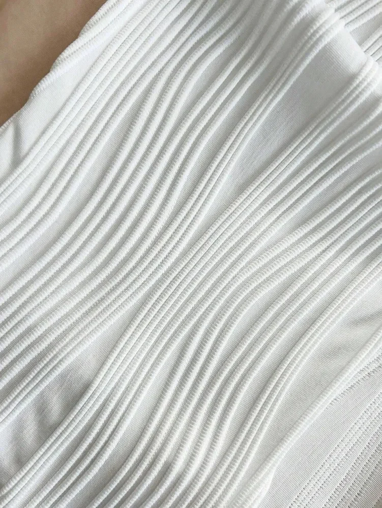 V-neck Halter Neck Crop Top