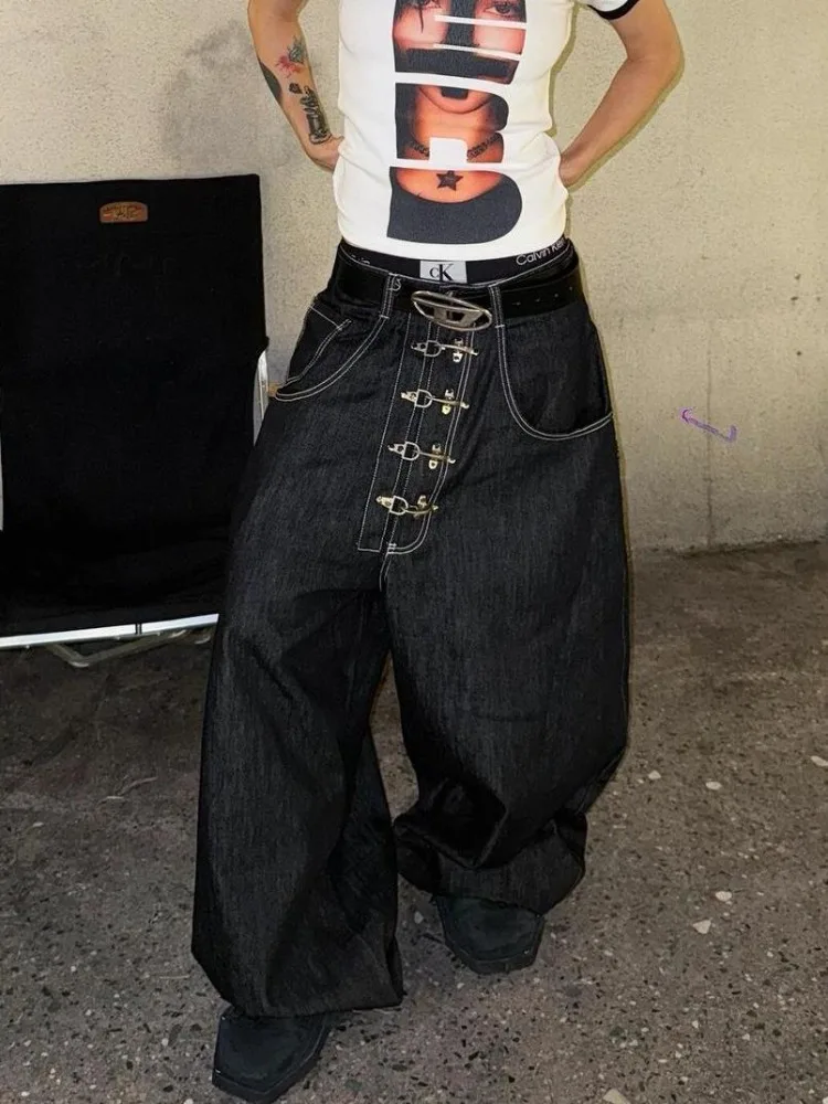 Metal Buckle Design Curved Wide-leg Jeans Metal Buckle Design Curved Wide-leg Jeans