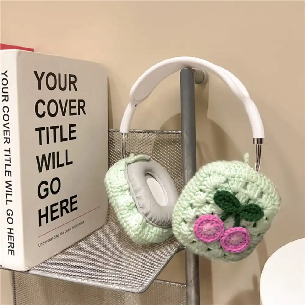 Bow Crochet AirPods Max Case
