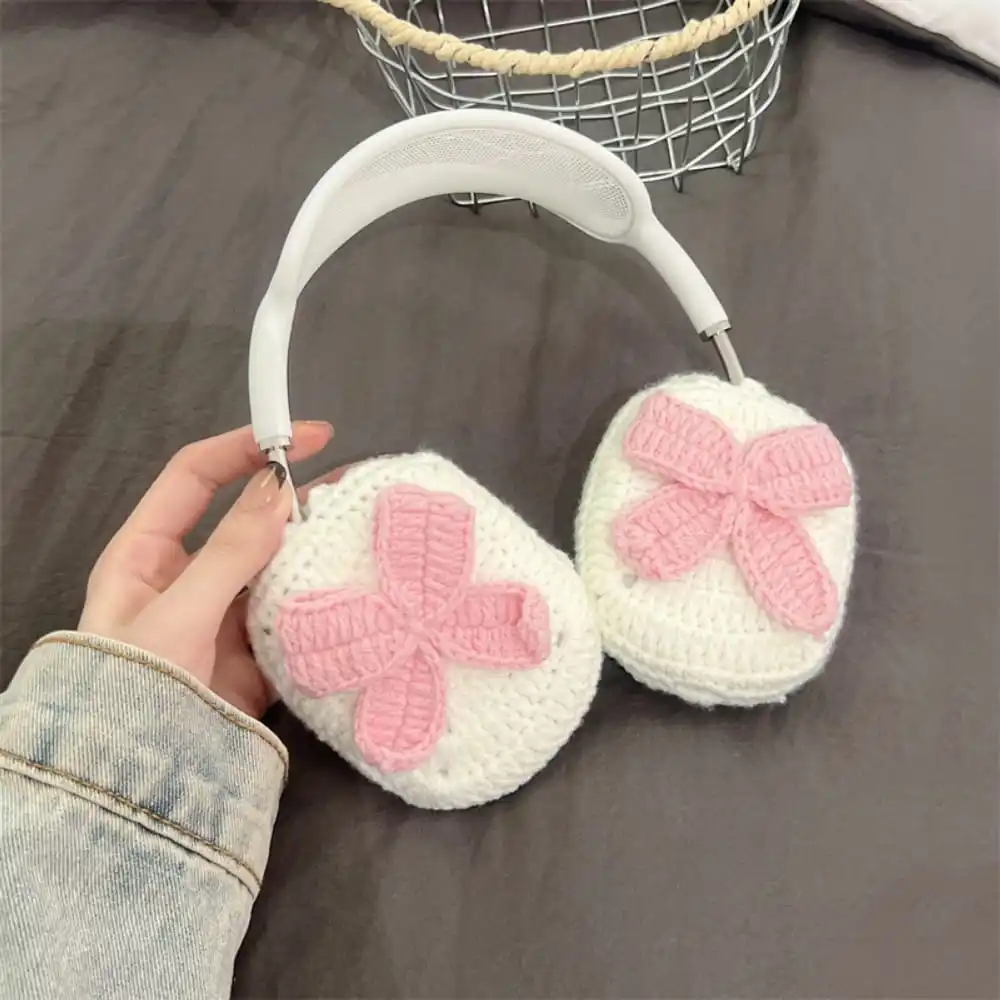 Bow Crochet AirPods Max Case