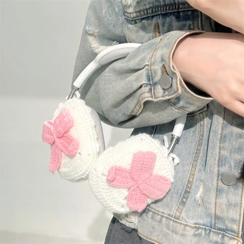 Bow Crochet AirPods Max Case