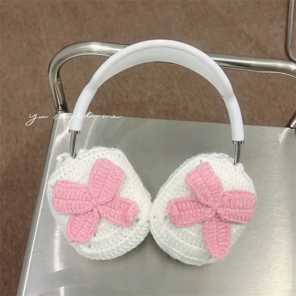 Bow Crochet AirPods Max Case