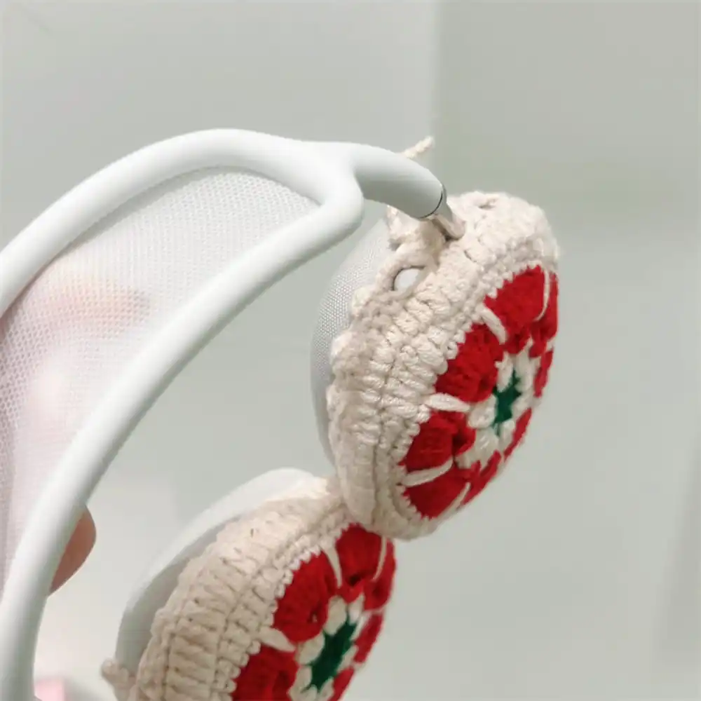 Bow Crochet AirPods Max Case