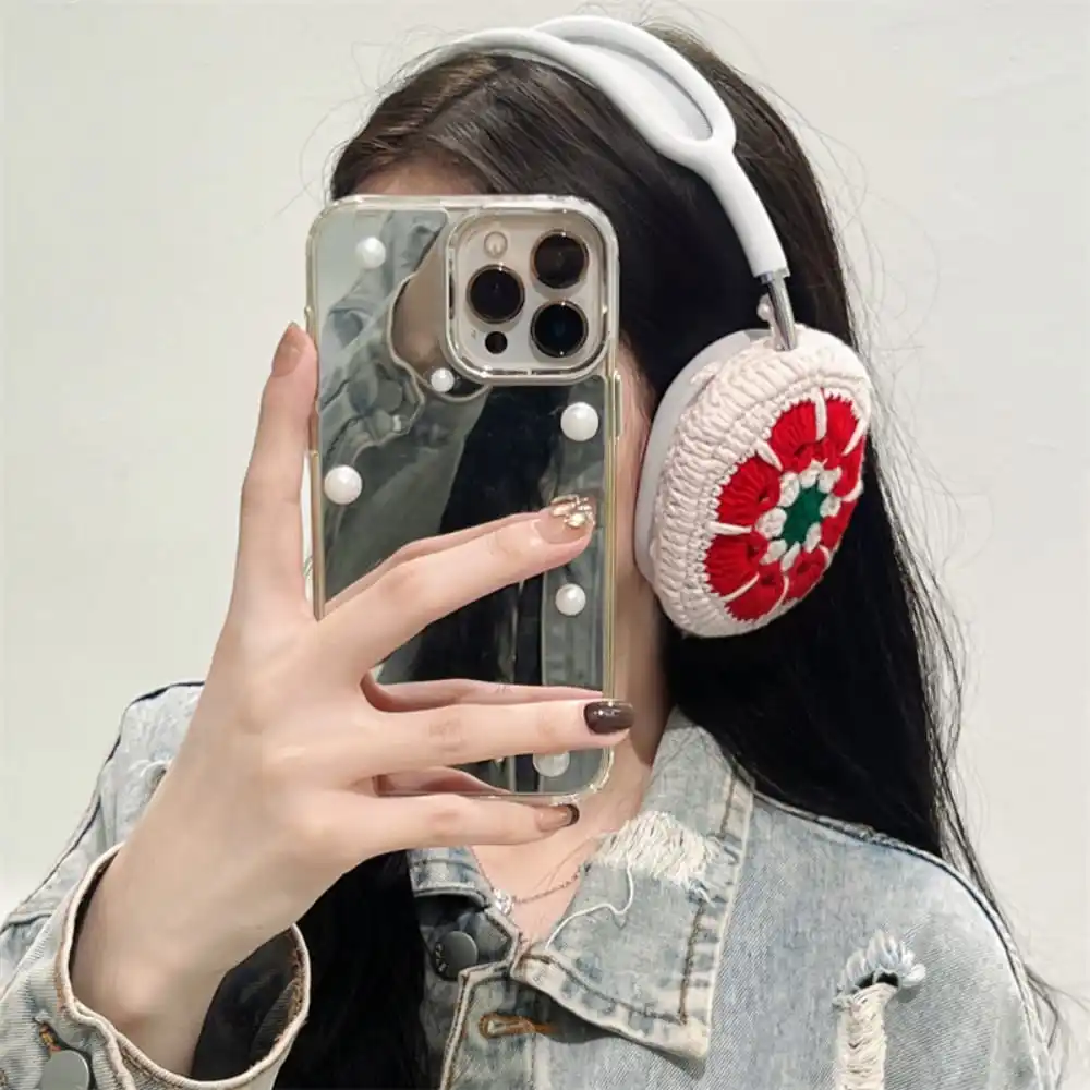 Bow Crochet AirPods Max Case