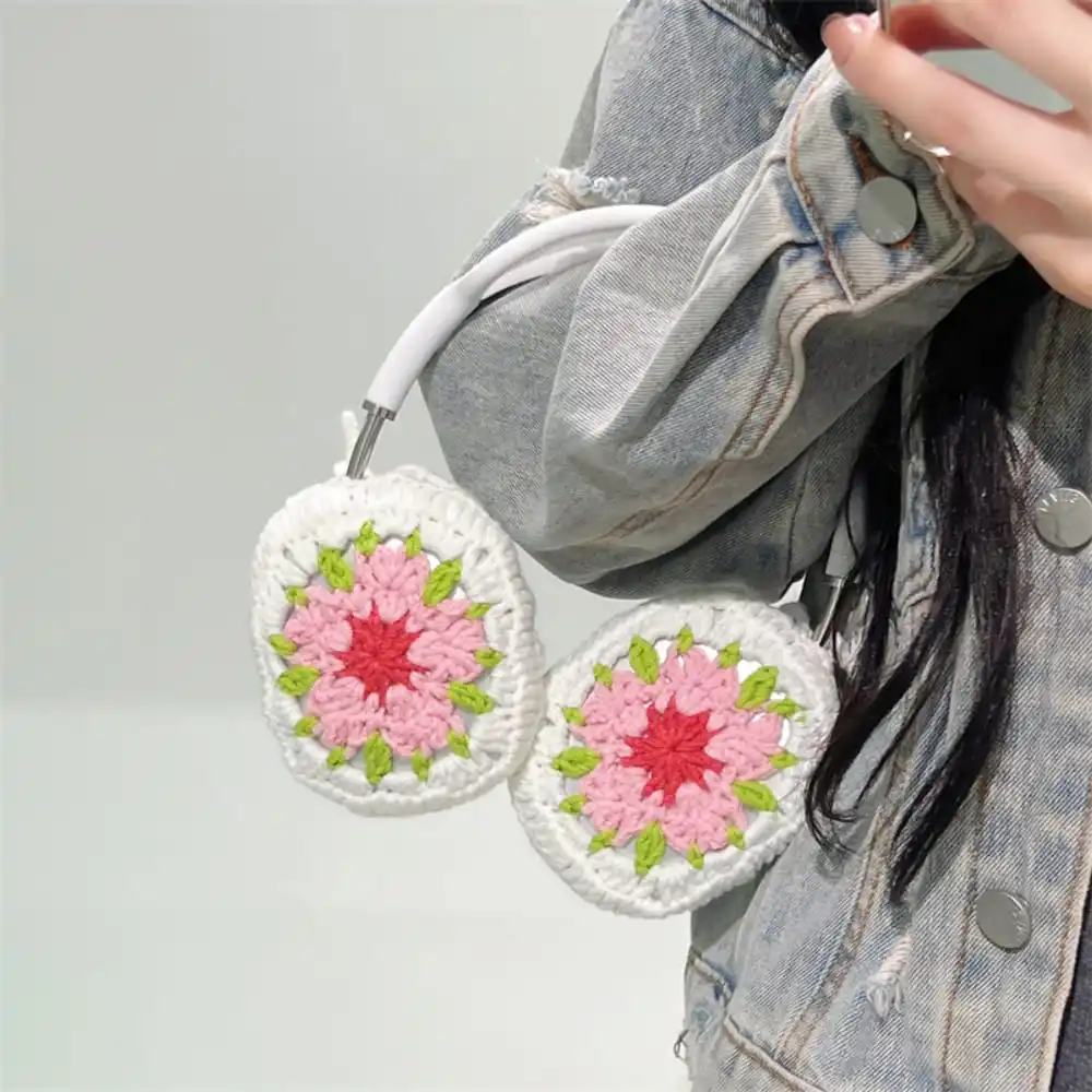 Bow Crochet AirPods Max Case
