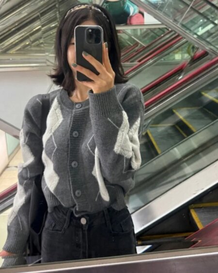 Alternative view of Hit Color Argyle Cardigan