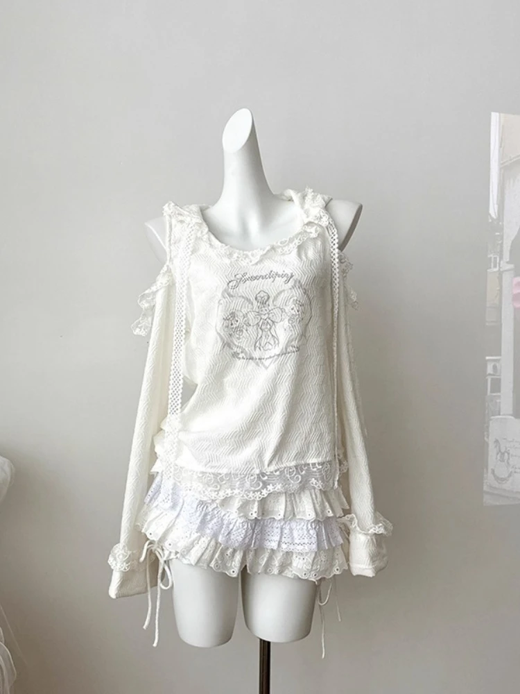 Two-piece set in Japanese Preppy Kawaii style.