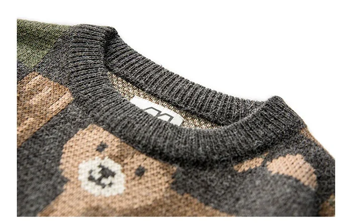 Y2K Vintage Bear Sweater