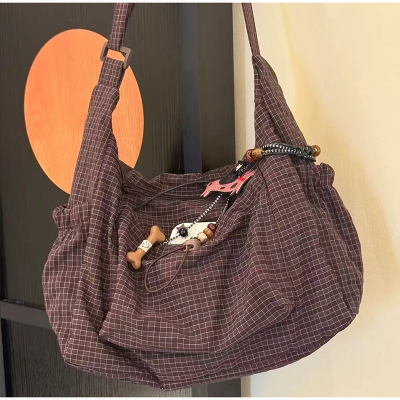 Korean nylon shoulder bag Korean nylon shoulder bag