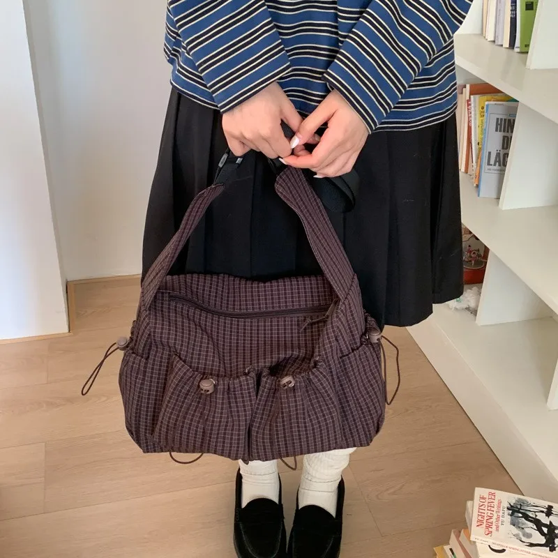 Korean nylon shoulder bag Korean nylon shoulder bag