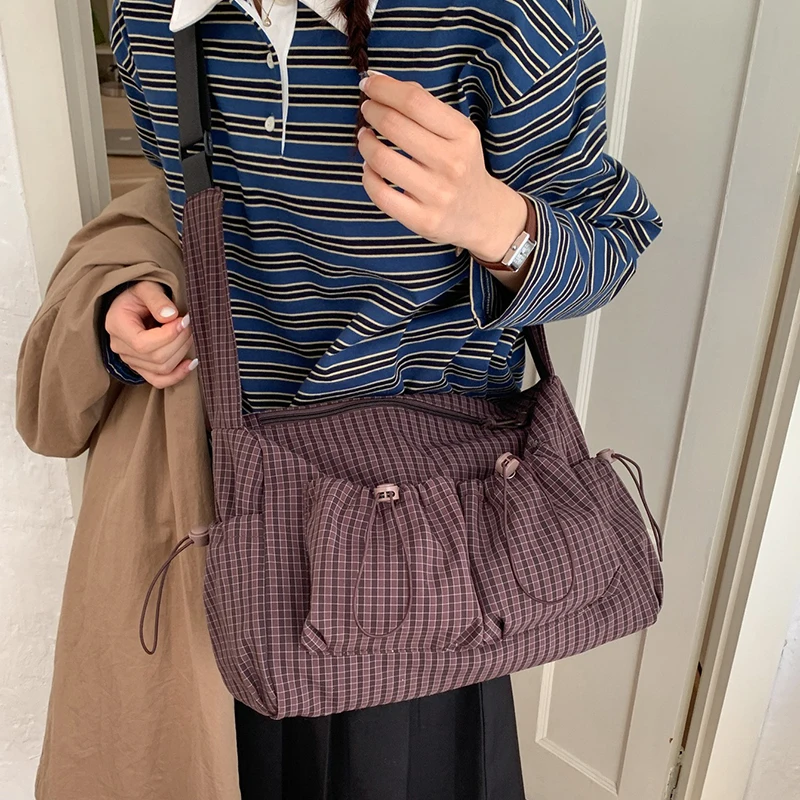 Korean nylon shoulder bag Korean nylon shoulder bag