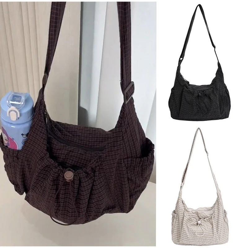 Korean nylon shoulder bag Korean nylon shoulder bag