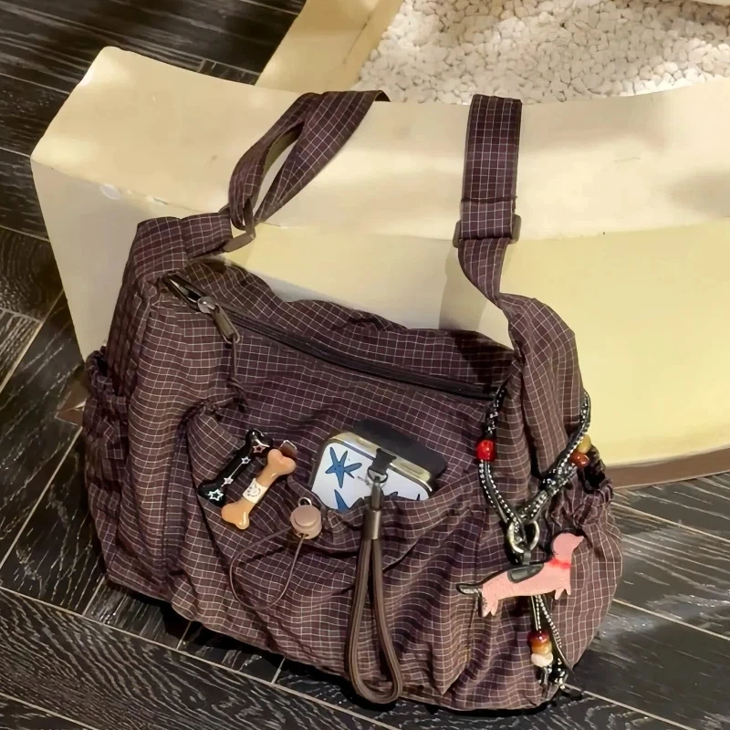 Korean nylon shoulder bag Korean nylon shoulder bag