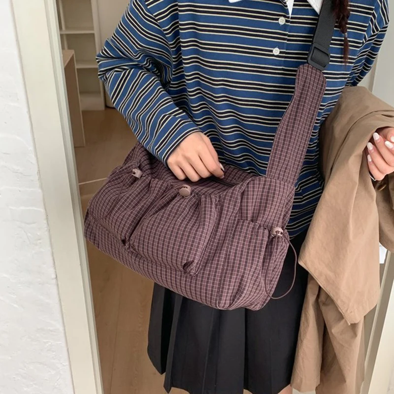 Korean nylon shoulder bag Korean nylon shoulder bag