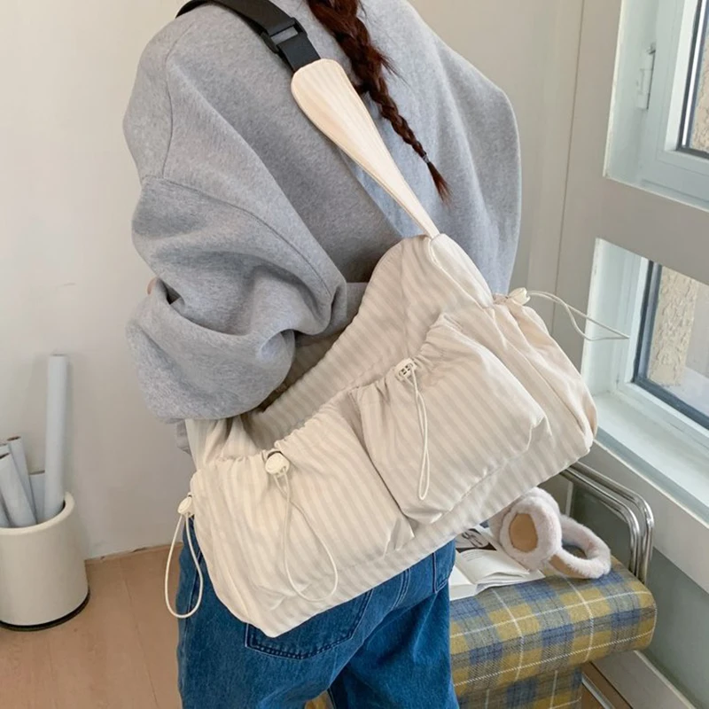 Korean nylon shoulder bag Korean nylon shoulder bag