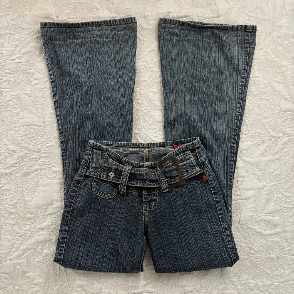 Y2K Vintage Low Rise Flare Jeans Y2K Vintage Low Rise Flare Jeans