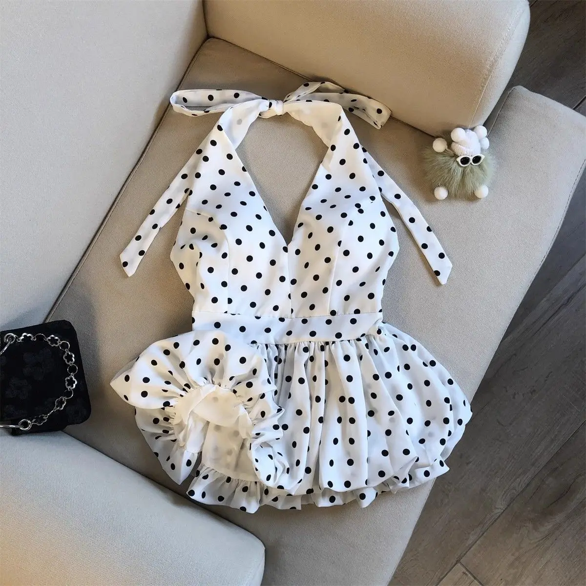 Polka Dots V neck Crop Tops