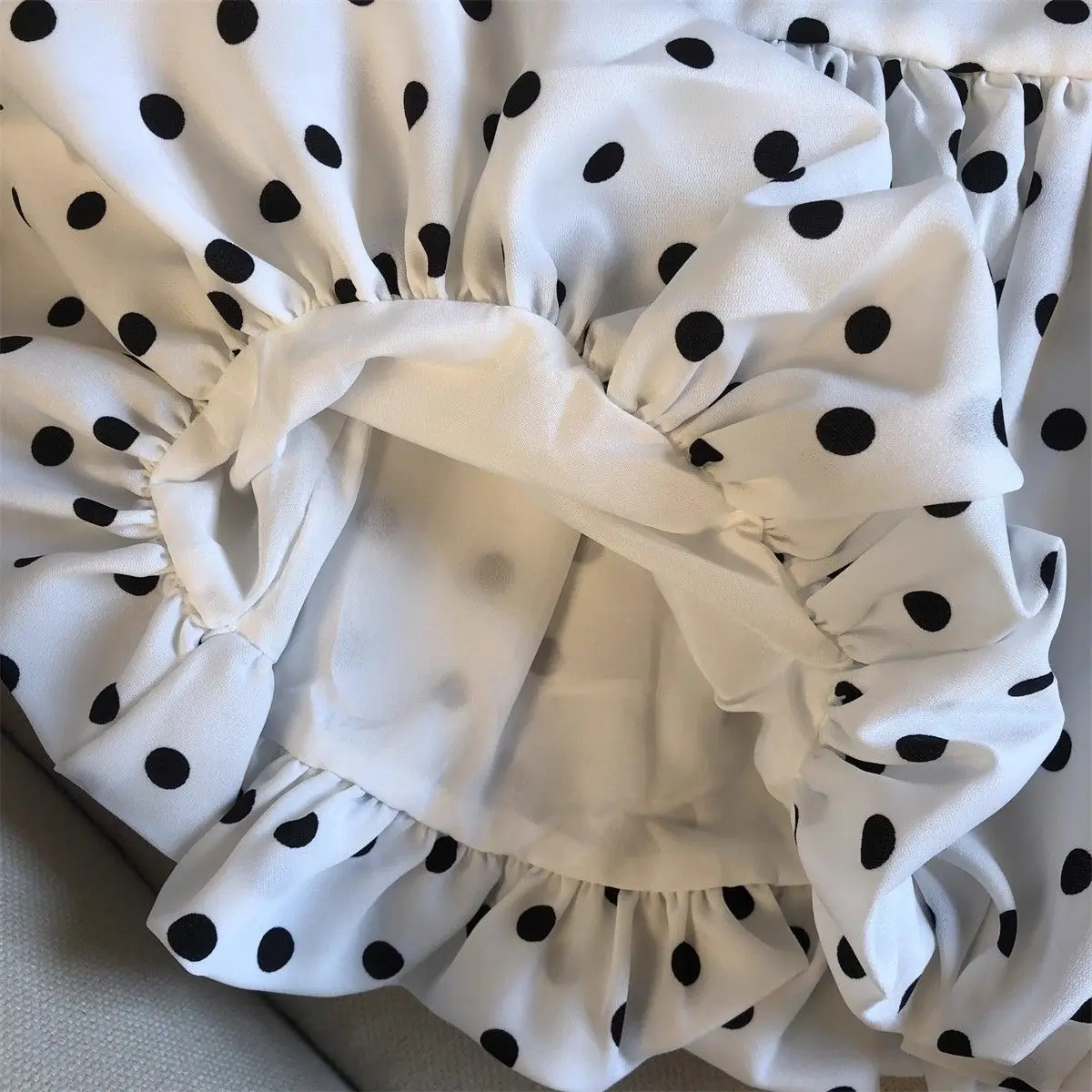 Polka Dots V neck Crop Tops