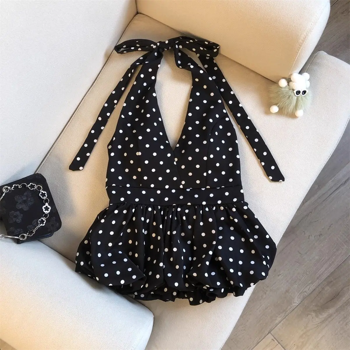 Polka Dots V neck Crop Tops