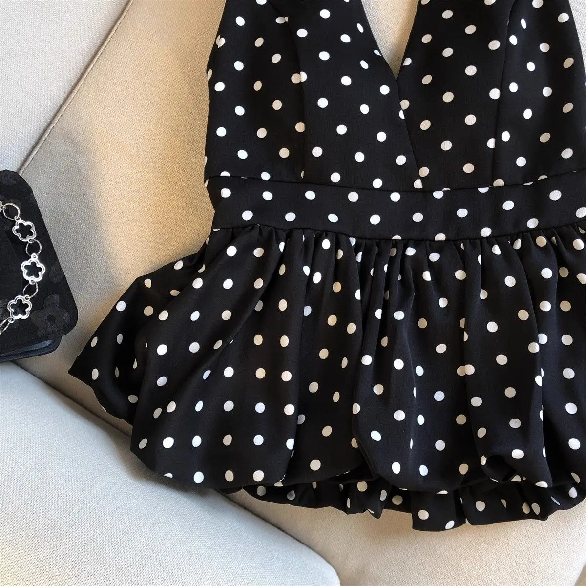 Polka Dots V neck Crop Tops