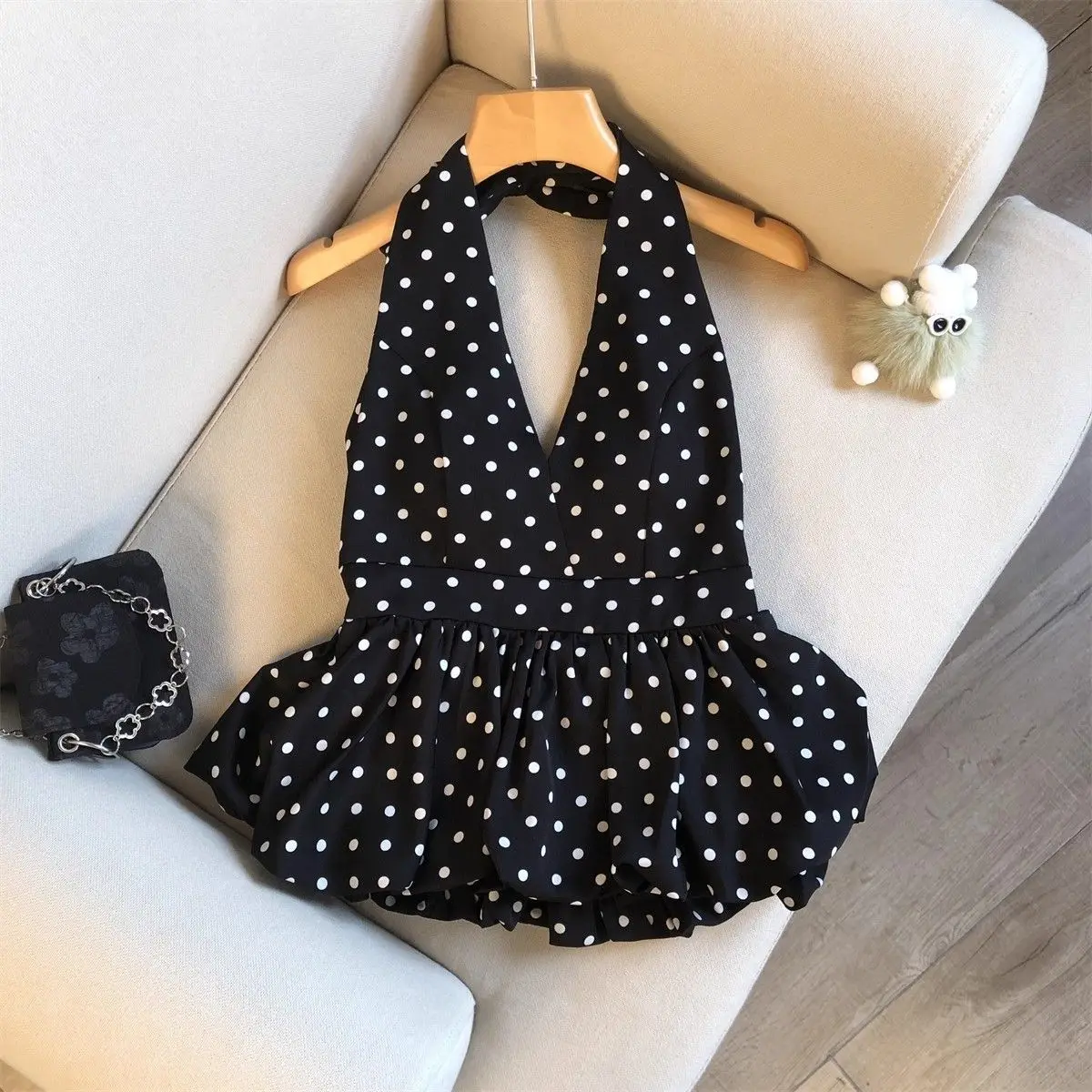 Polka Dots V neck Crop Tops