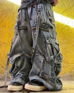 Wide Leg Cargo Jeans
