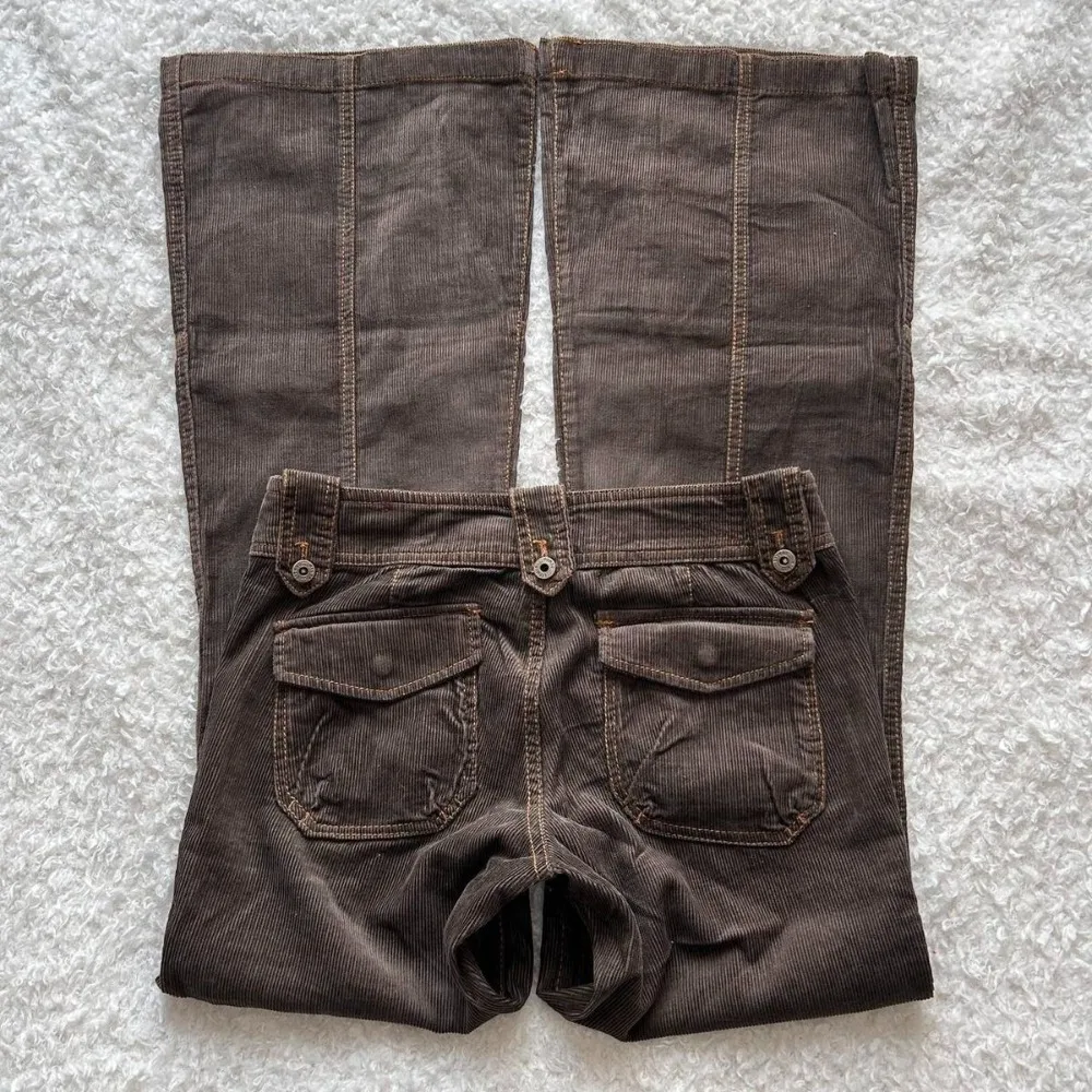 Umber Patch Pocket Flare Jeans