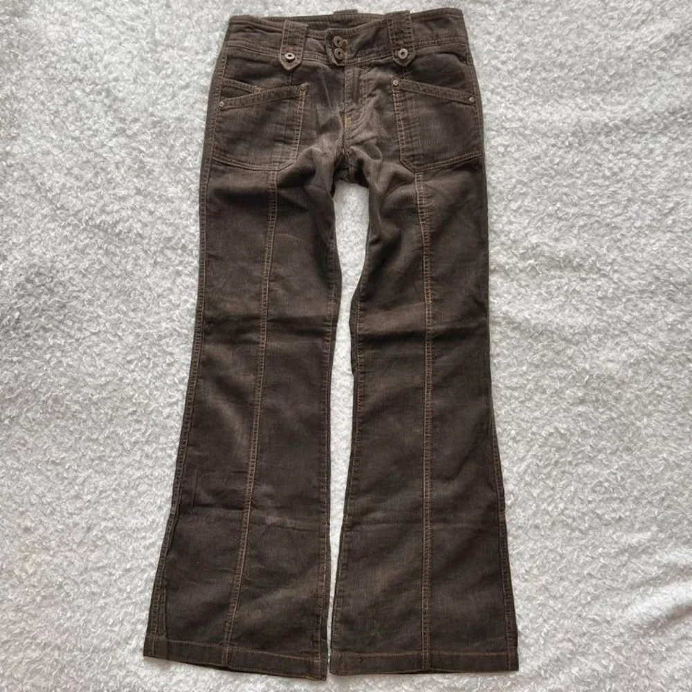 Umber Patch Pocket Flare Jeans