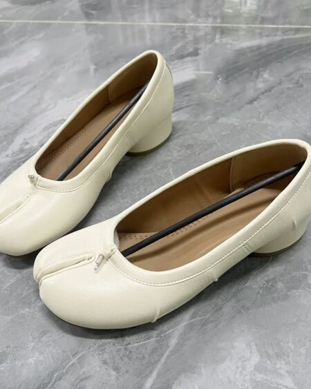 Alternative view of Mira Split-Toe Low Heel Shoes